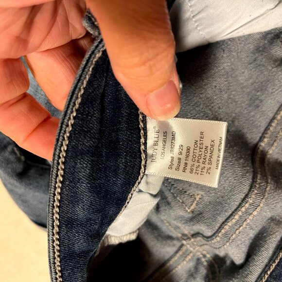 Judy Blue JB8273MD Women's Relaxed Fit Straight leg Distressed Jeans size 9/29 - Picture 9 of 11